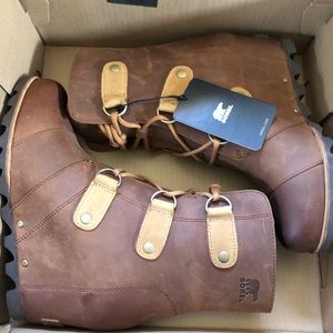 Joan of Arctic Wedge ll Boot